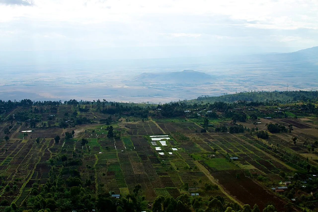 Driving to a look-out over the rift valley about an hour north of Nairobi. Mt Margaret is vible rising out of the flat valley